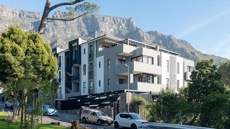 Apartment Deerpark Place - Pam Golding Properties